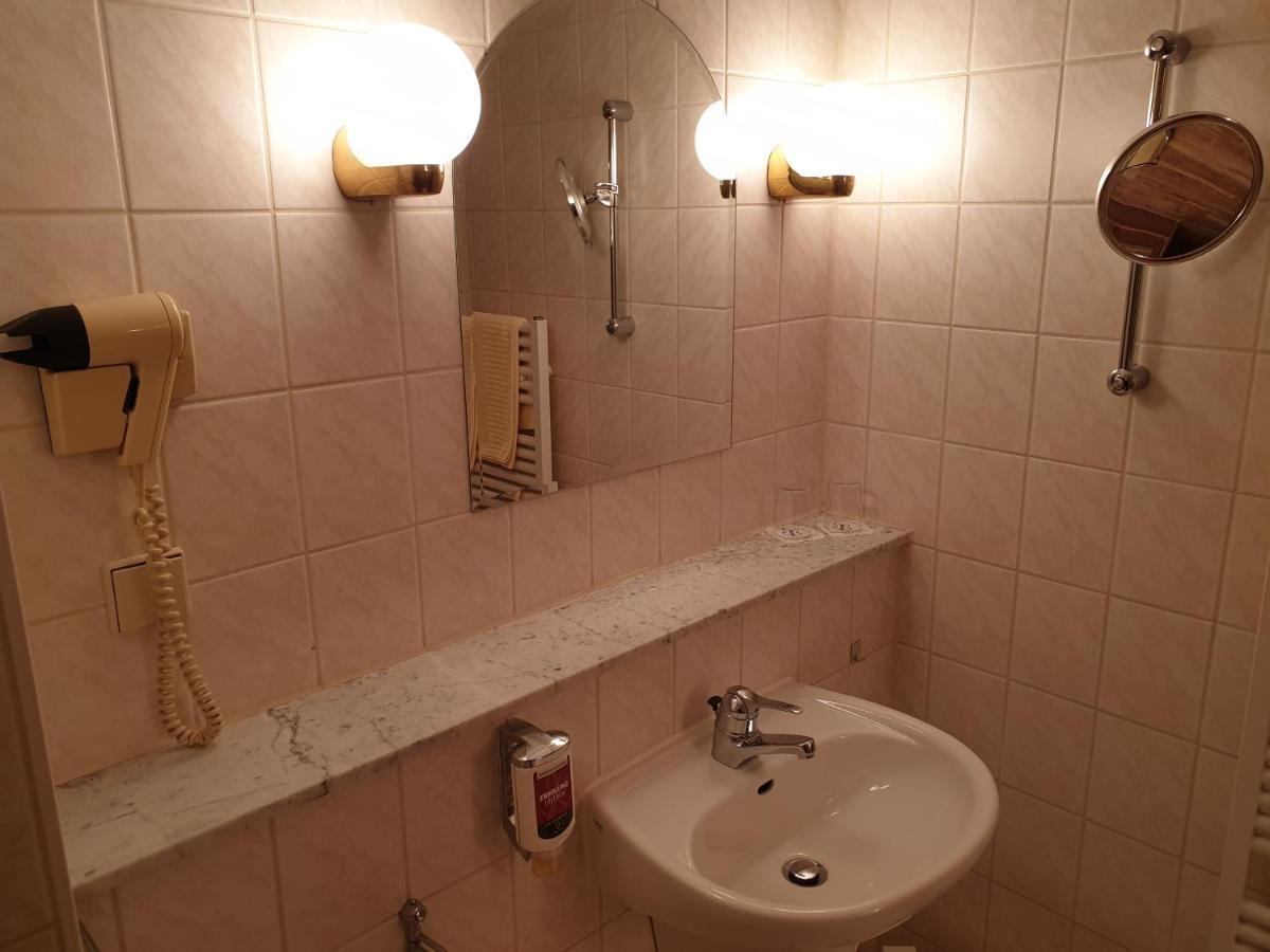 Hotel Weisser Schwan Erfurt Eksteriør billede